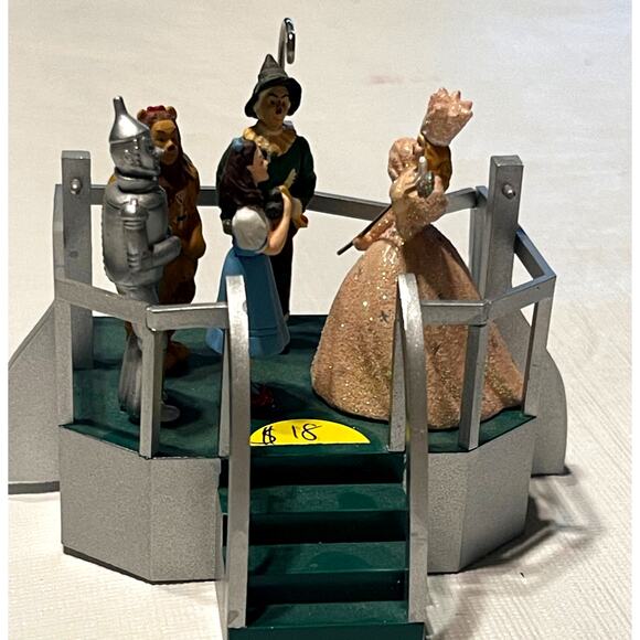 2003 Hallmark Keepsake Ornament – “Click Your Heels” from The Wizard of Oz - Picture 1 of 2